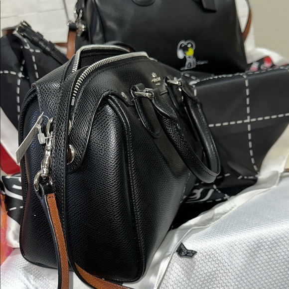 Coach NWT Black Leather Rare Snoopy Collaboration Shoulder/Hand Bag - Picture 8 of 12